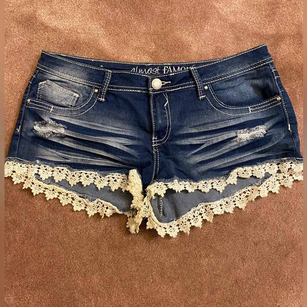 COPY - Junior’s BRAND NEW Almost Famous blue Jean washed out shorts size: 13 la…
